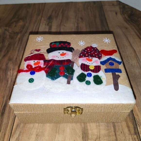 Christmas Ornament Set Of 5 Handcrafted Ornaments In Storage Box - Picture 1 of 8